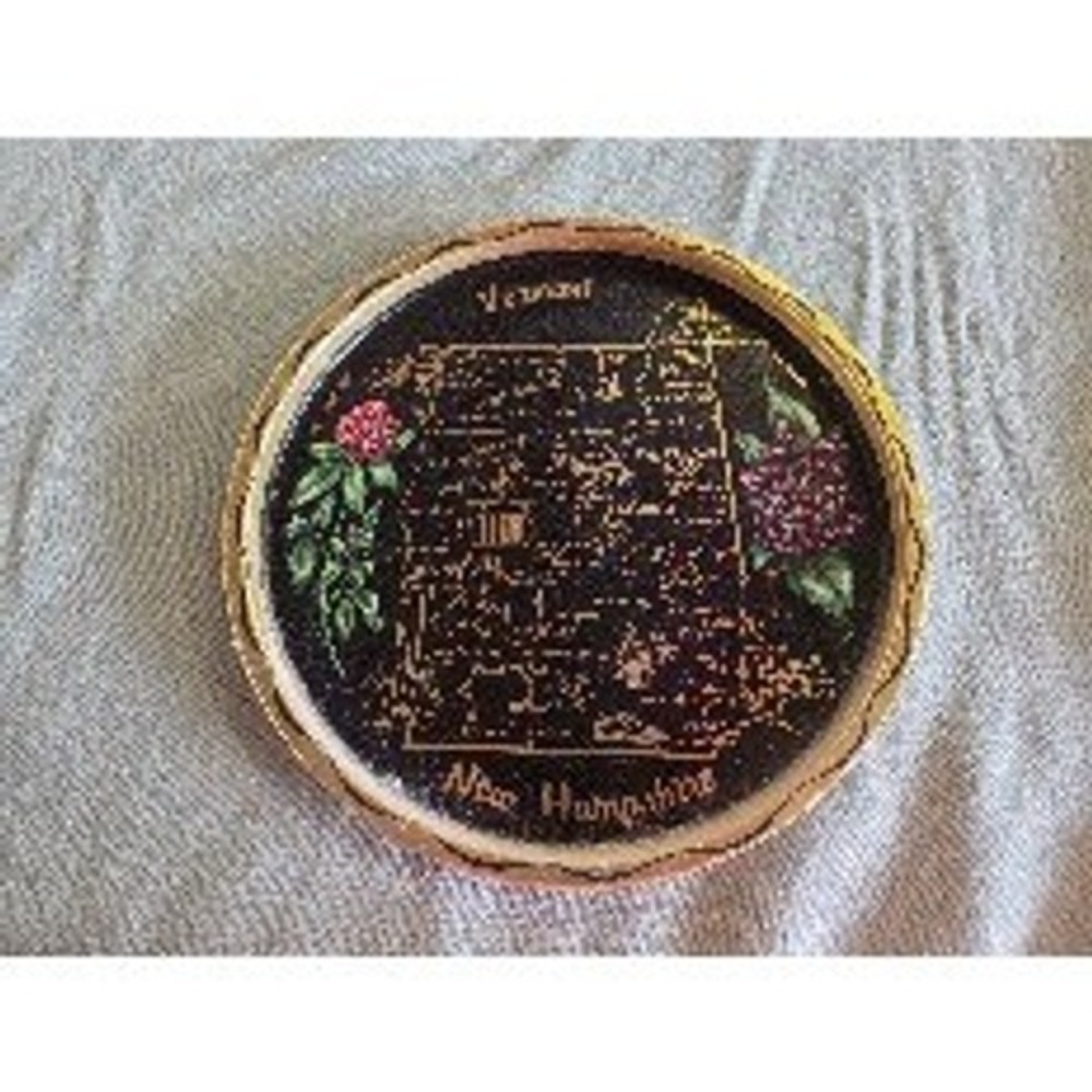 Vintage Vermont New Hampshire Souvenir Metal Tin Tray Map Red Clover Lilac 11"